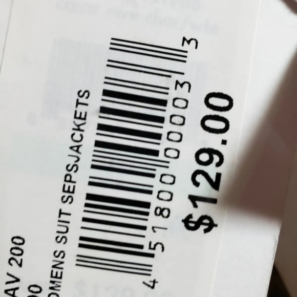 CALVIN Klein - Picture 7 of 10